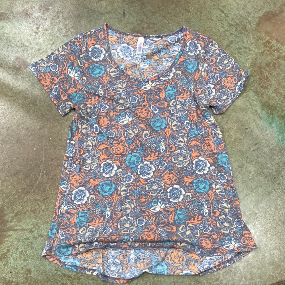 Lularoe perfect tee